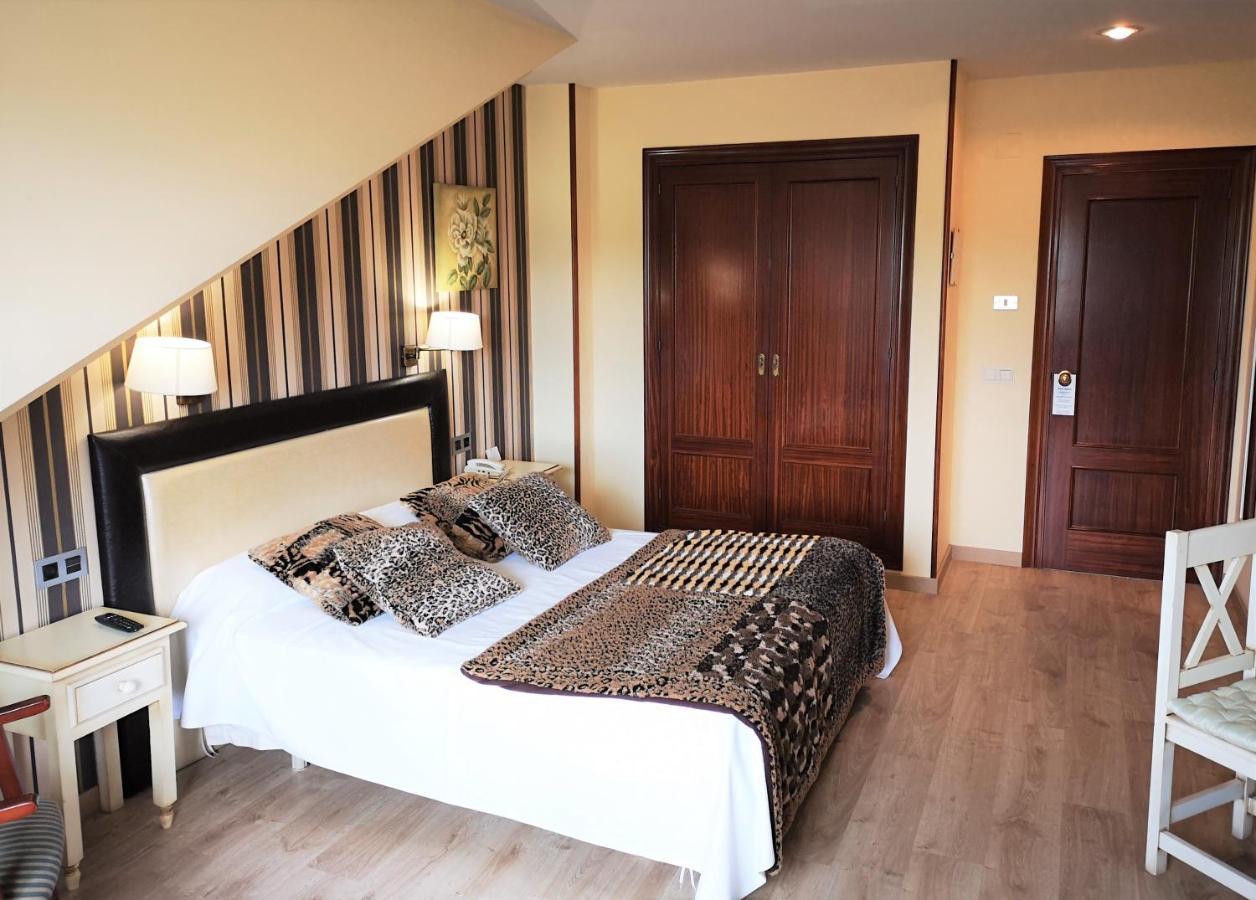 Hotel Y Casona El Carmen Perlora Bagian luar foto