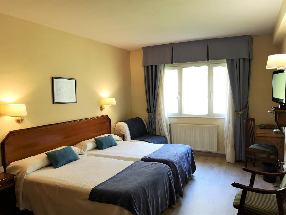 Hotel Y Casona El Carmen Perlora Bagian luar foto