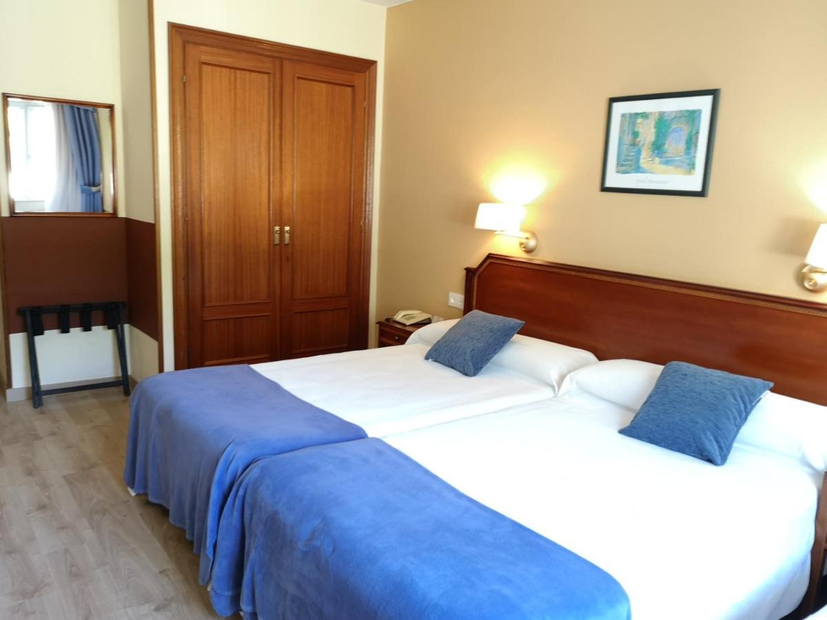 Hotel Y Casona El Carmen Perlora Bagian luar foto